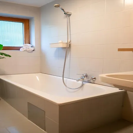 Tatil Evi Erzo Landeck Home--for Booking--add--w-a-t-s-a-p--43--650--67--49944-