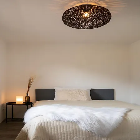 Дом отдыха Erzo Landeck Home--for Booking--add--w-a-t-s-a-p--43--650--67--49944-